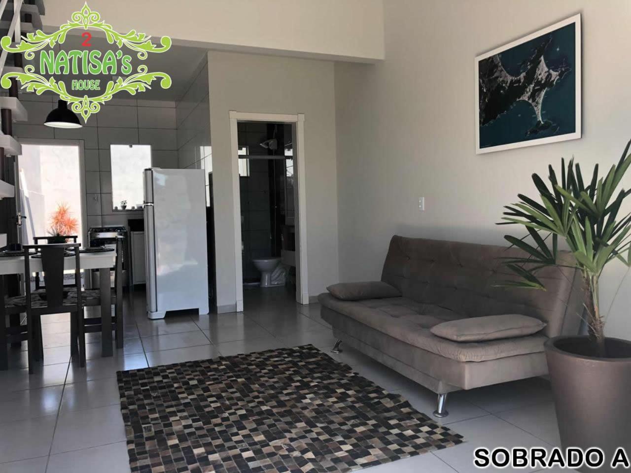 Sobrados Aconchegante Com Piscina "Natisashouse" Villa Бомбиняс Екстериор снимка
